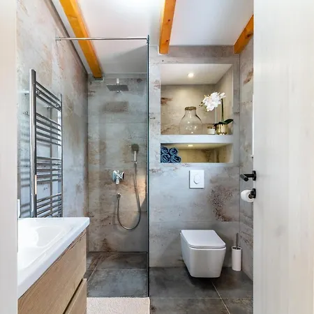 House Kristina With Jacuzzi Pool Only For 度假居