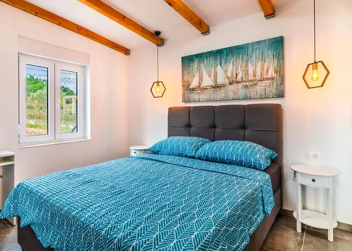 Σπίτι διακοπών House Kristina With Jacuzzi Pool Only For