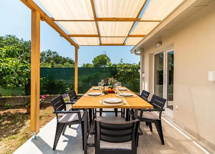 House Kristina With Jacuzzi Pool Only For Kaštel Novi