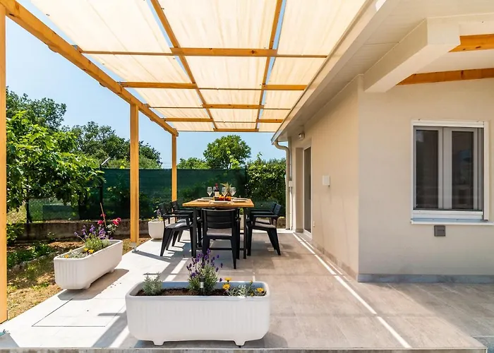 House Kristina With Jacuzzi Pool Only For * Kaštel Novi