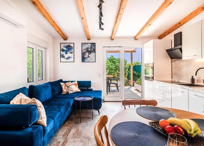 House Kristina With Jacuzzi Pool Only For Σπίτι διακοπών