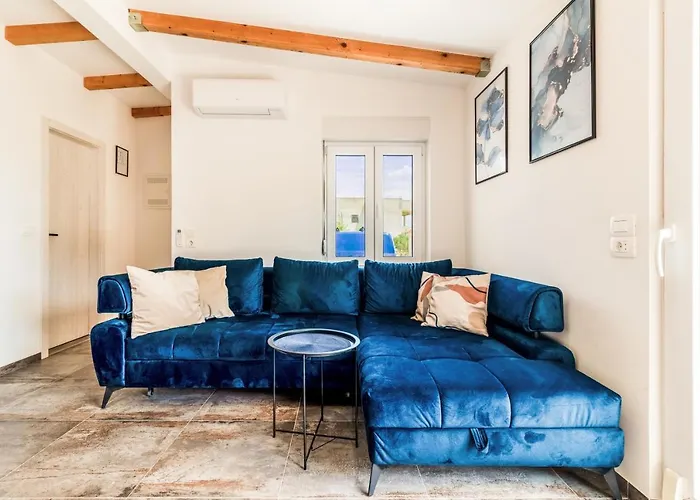 House Kristina With Jacuzzi Pool Only For Σπίτι διακοπών *